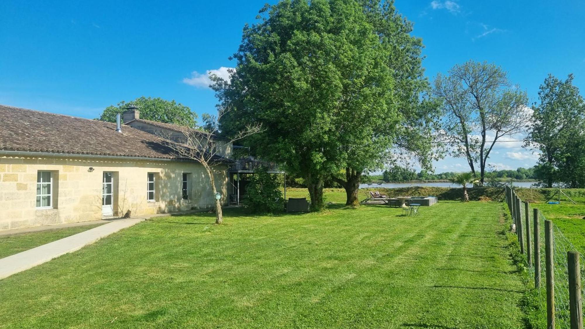 Lariviere Bed & Breakfast Asques Exterior photo
